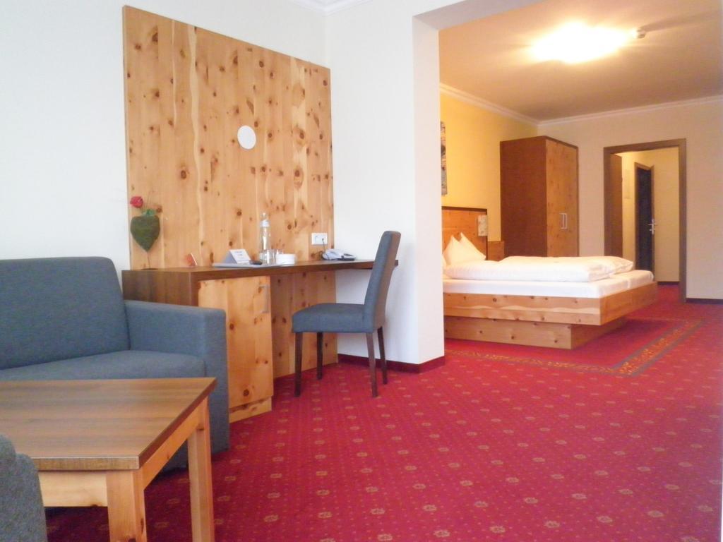 שלאדמינג Hotel Erlebniswelt Stocker חדר תמונה