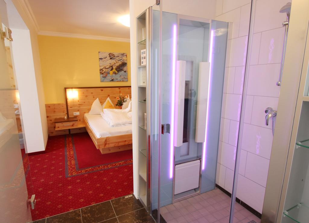 שלאדמינג Hotel Erlebniswelt Stocker חדר תמונה