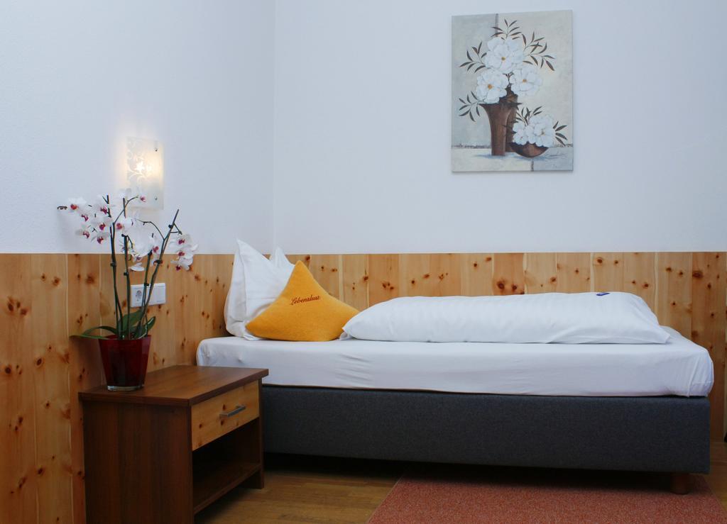 שלאדמינג Hotel Erlebniswelt Stocker חדר תמונה