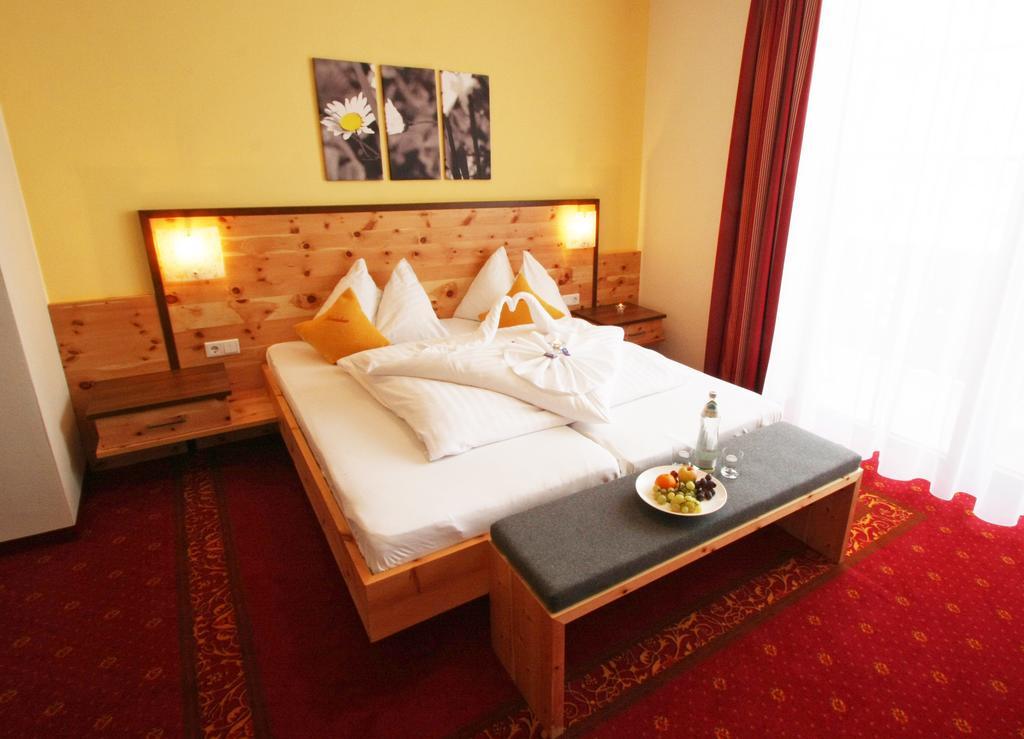 שלאדמינג Hotel Erlebniswelt Stocker חדר תמונה